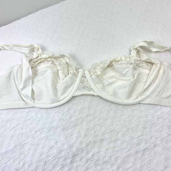 BUY 1 GET 1 FREE nursing bra cream white love pats for mothers to be size 40d st - Picture 5 of 10